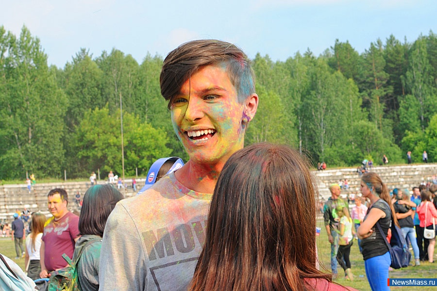  ,      . "  ,  - !" -     ColorFest