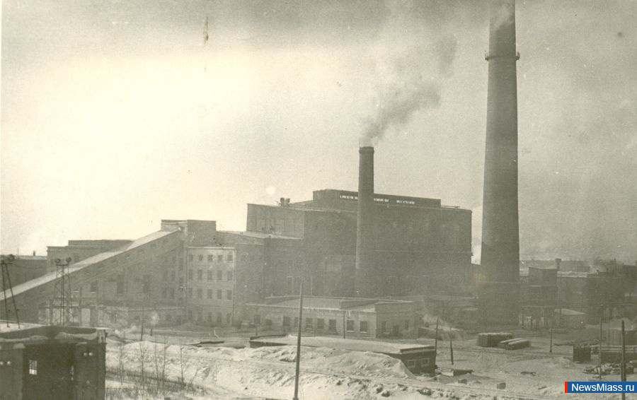 1958 г. Вид на ТЭЦ со склада угля