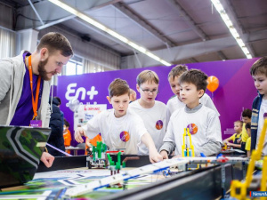 En+ Group организует образовательный лагерь для робототехников