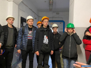 Студенты МиМКа посетили автомобильный завод "Урал"