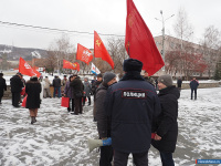 Под Красным знаменем Октября - вперёд, к социализму!
