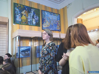Выставка "Новосибирск представляет" проходит в Миассе