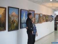 Жителям Миасса представили экспозицию "Златоуст глазами художника"