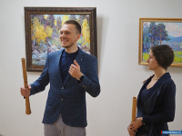 В Миассе открылась выставка Михаила Жмаева