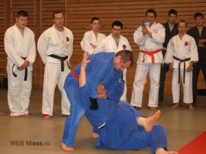 �������� �������� ���� � �����-����������