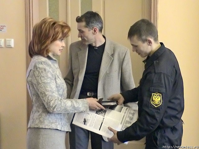  ""  " ".    ""       2008 