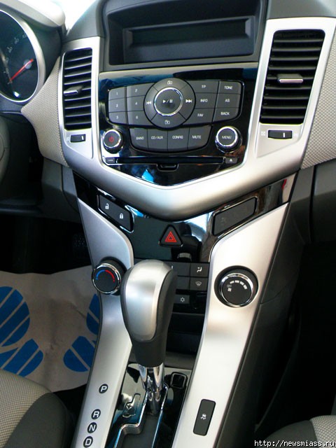 Chevrolet Cruze  .    Chevrolet Cruze    ""