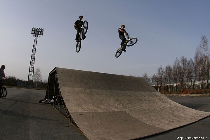 , , .     bmx-    
