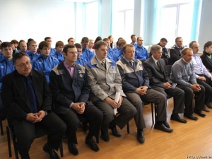 ������ "�������" - ����� ������ "����"