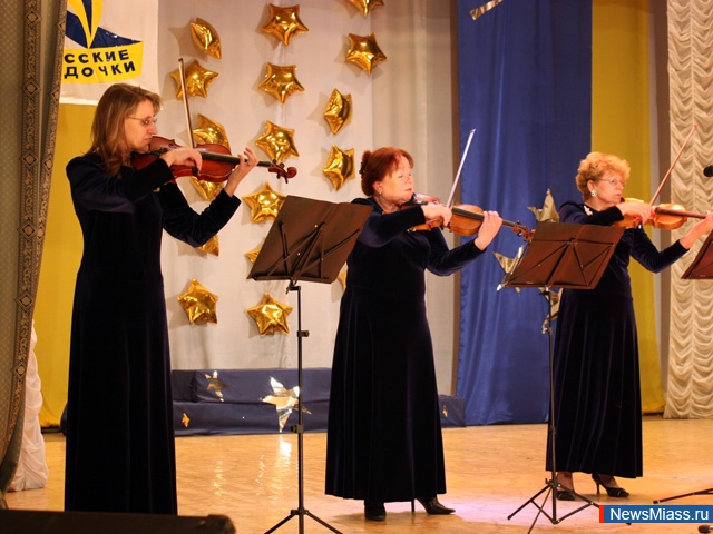   - "  2010".         -    ""