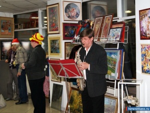 "�����������" ������ �������