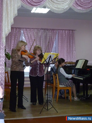 ", , !...".      3       ,   .. 