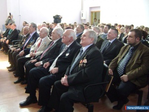 ����� �������� �������