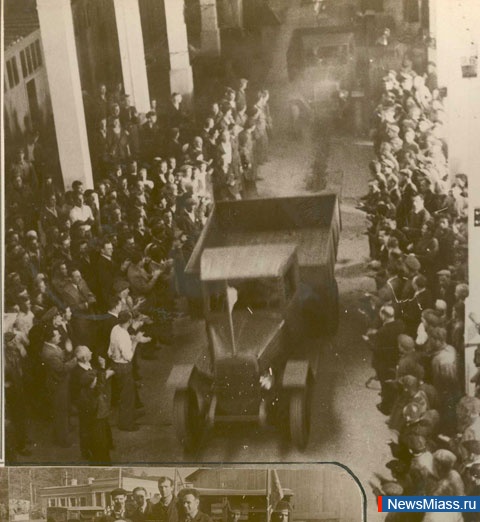  ""    .       8  1944 