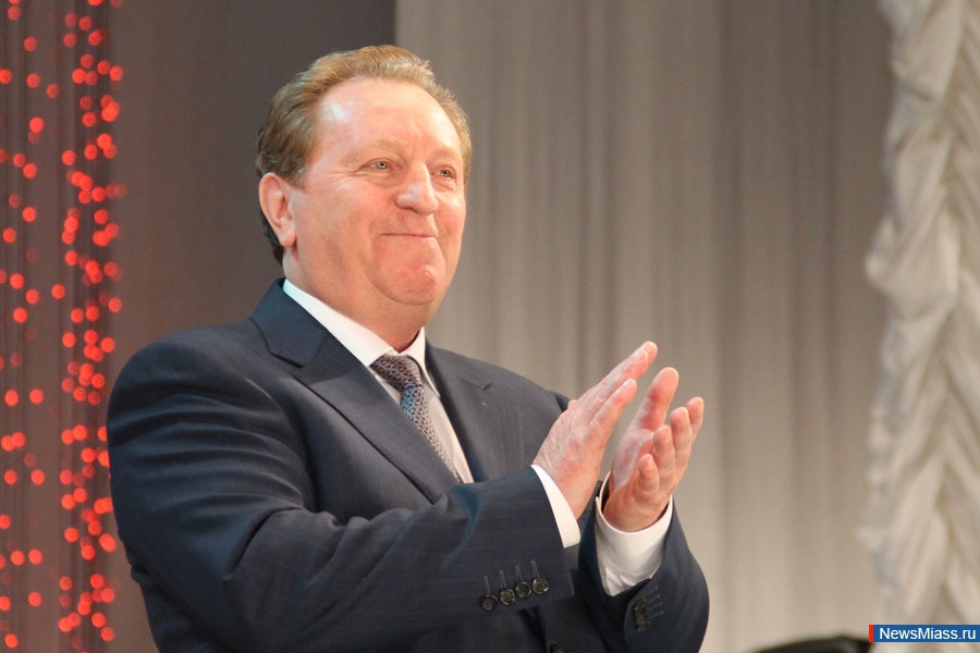     .       -  ,  70-   ""