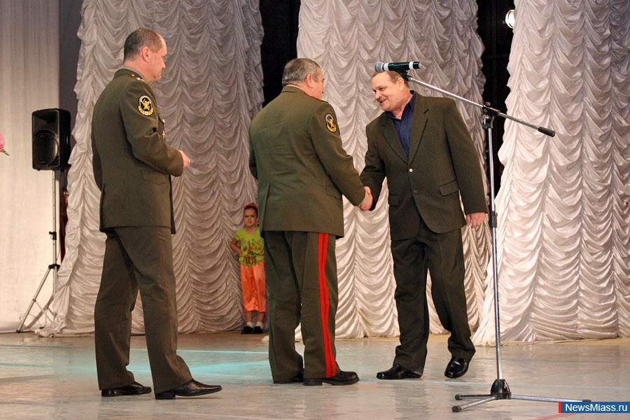     .       -  ,  70-   ""