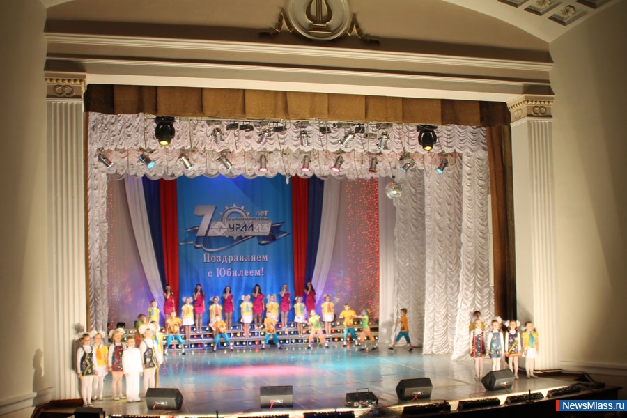     .       -  ,  70-   ""