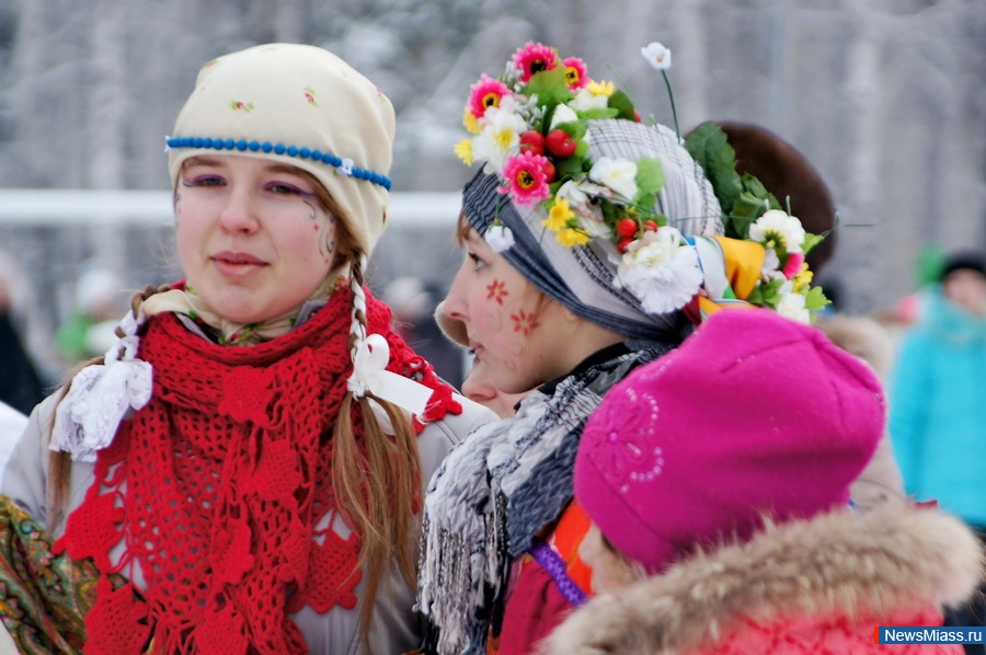 Святки октябрь. Чайковский Святки слушать.