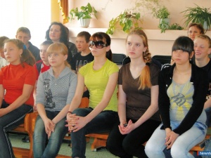 Воспитанники детского дома Радуга представителей ММЗ слушали с интересом Воспитанники детского дома Радуга представителей ММЗ слушали с интересом