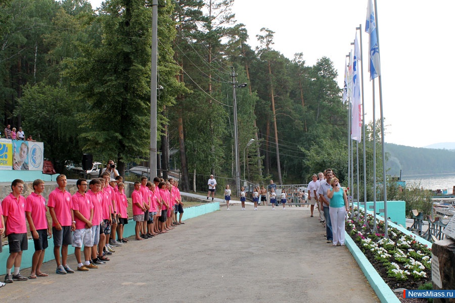   !.   - ""          "   - 2012"