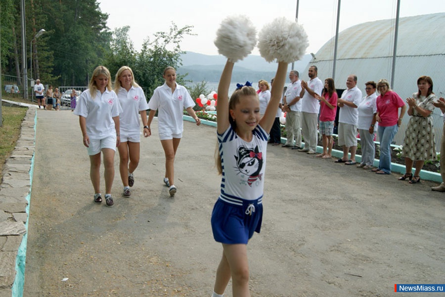   !.   - ""          "   - 2012"