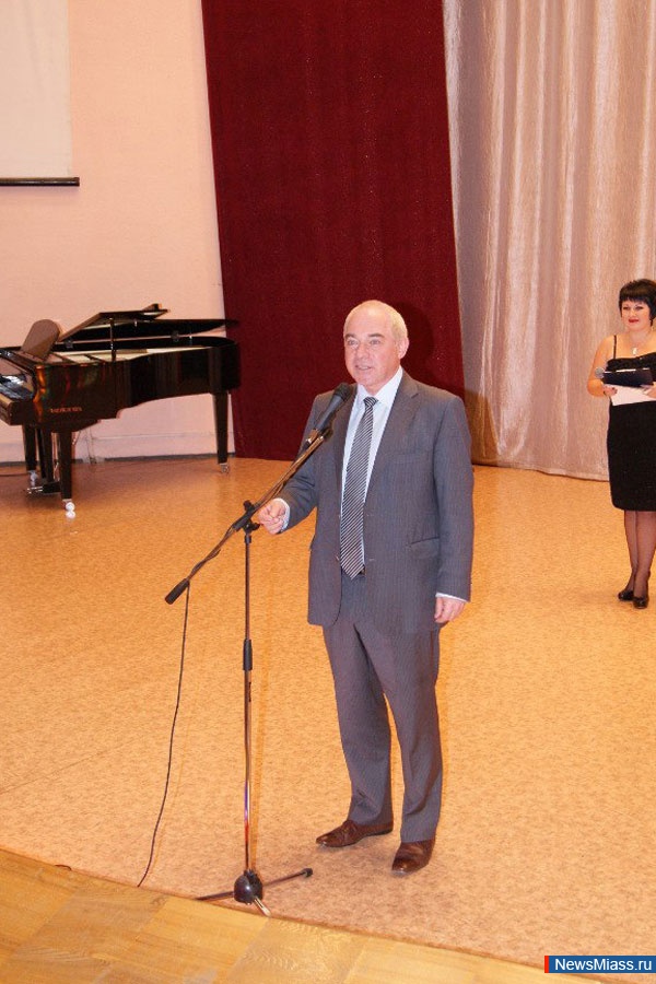   ,  . "  !" -  ,        "",    