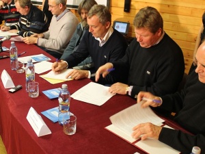 Торжественно открыта новая школа Торжественно открыта новая школа