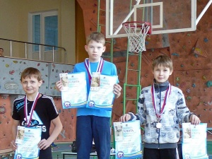 "�� ���������� �����..."