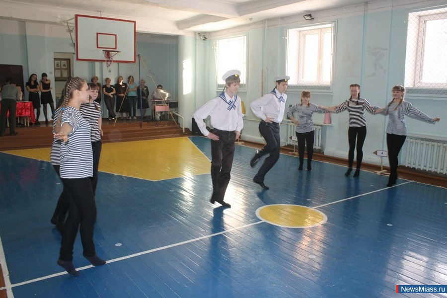  ""  .      ""      17   