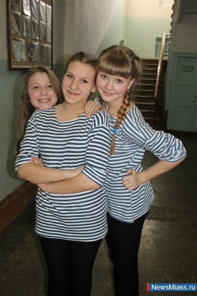  ""  .      ""      17   