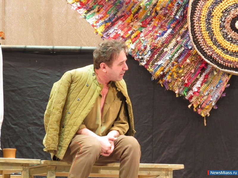  -    .      " "   ,    ""