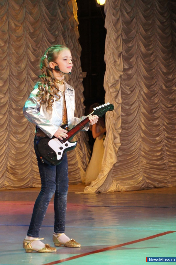 ���� ���������� ������ ��� ������. ������ �������� �������������� ������ "����" ���������� �� ������������� ������ � �� "��������������������"