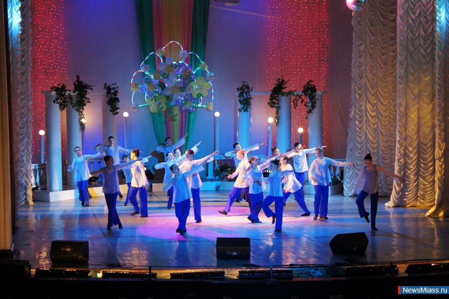 ���� ���������� ������ ��� ������. ������ �������� �������������� ������ "����" ���������� �� ������������� ������ � �� "��������������������"