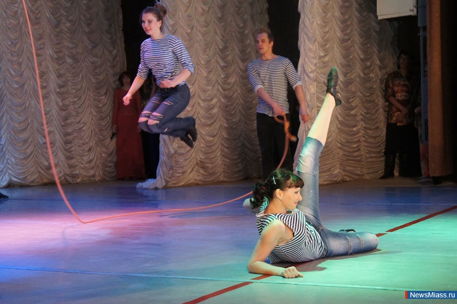 ���� ���������� ������ ��� ������. ������ �������� �������������� ������ "����" ���������� �� ������������� ������ � �� "��������������������"