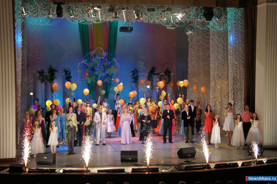 ���� ���������� ������ ��� ������. ������ �������� �������������� ������ "����" ���������� �� ������������� ������ � �� "��������������������"