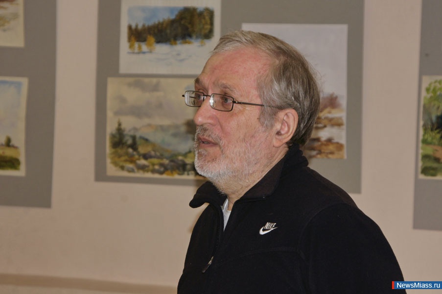  -   .      4        ,   