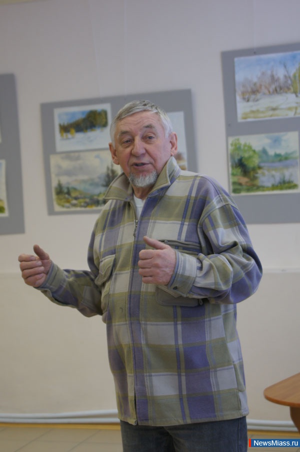  -   .      4        ,   