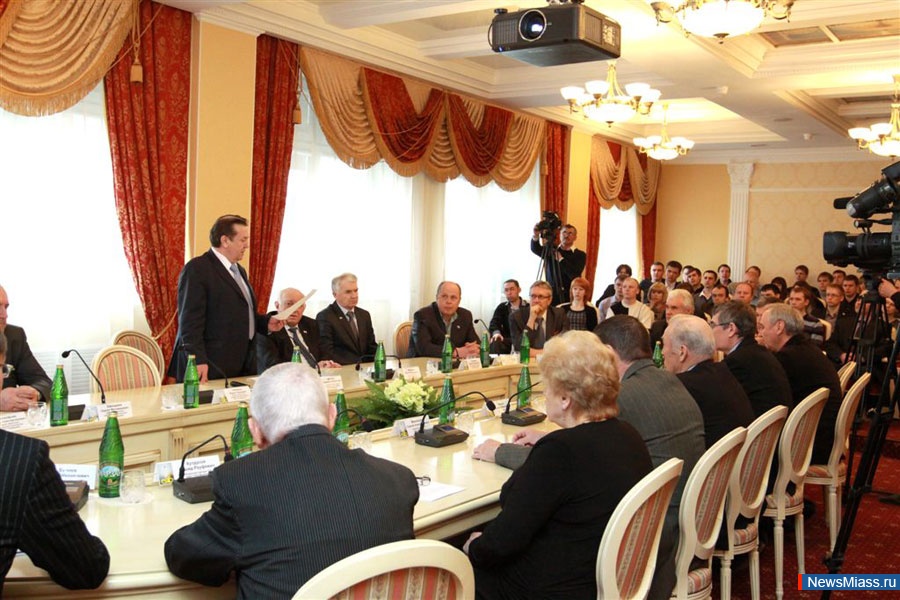  ""  "".  " ",     ,   " "