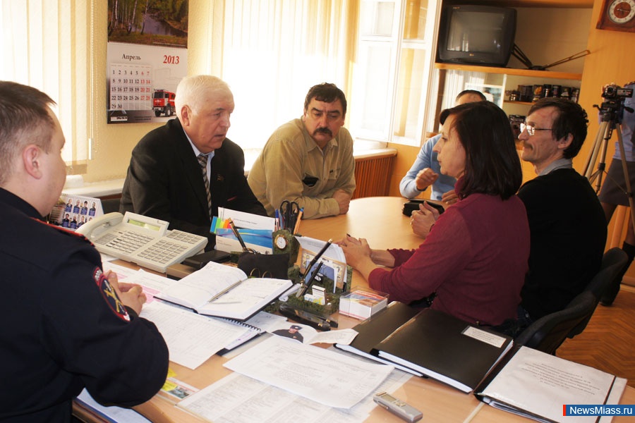    .          ,  ,       18