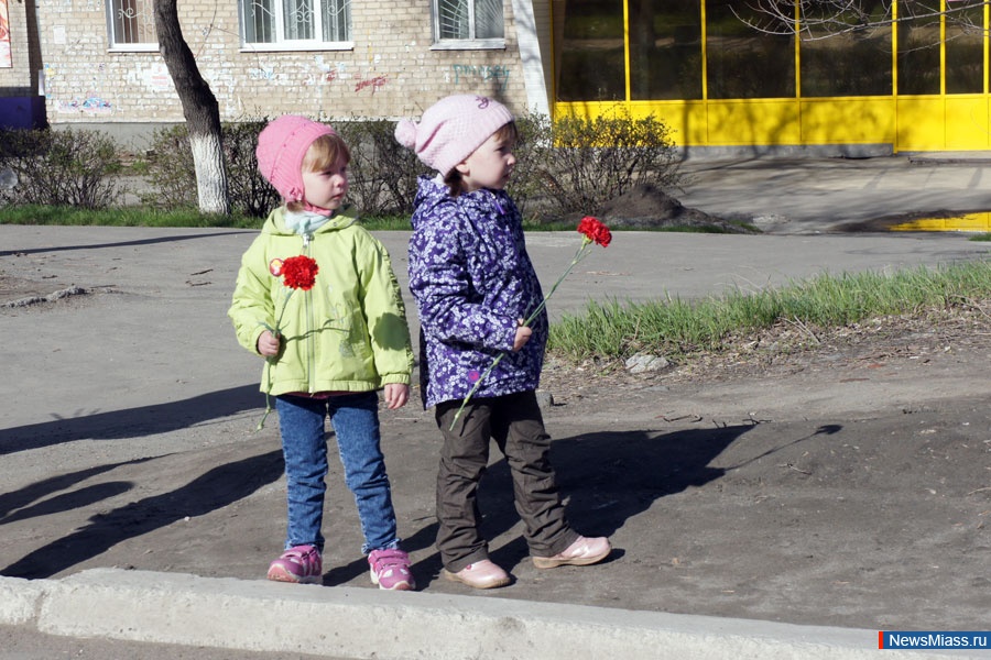    !.  ,                 68-  