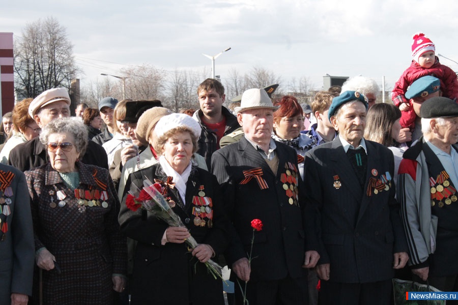    !.  ,                 68-  