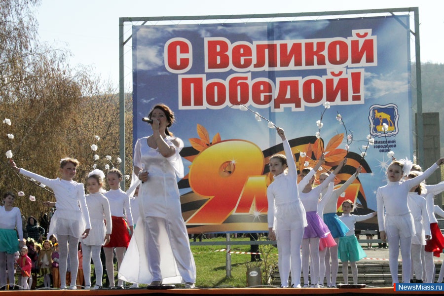    !.  ,                 68-  