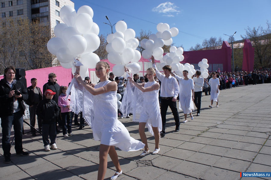    !.  ,                 68-  