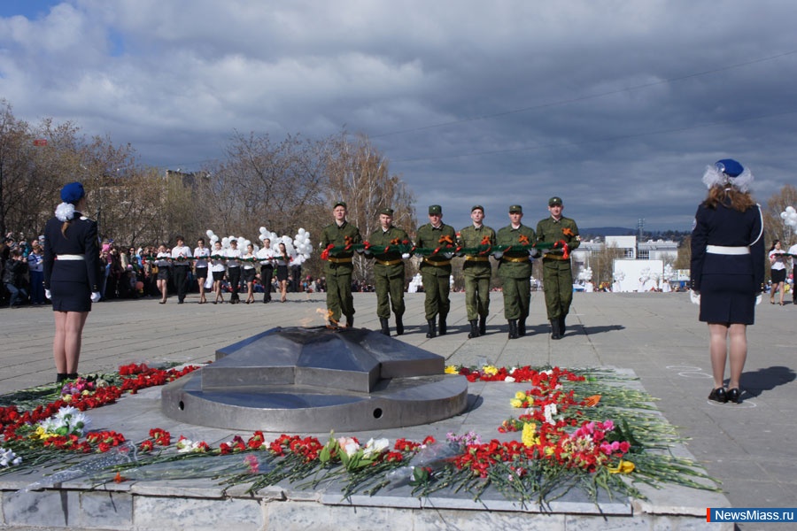    !.  ,                 68-  