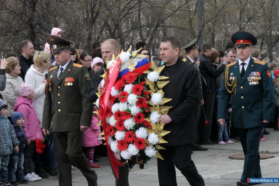    !.  ,                 68-  