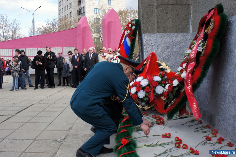    !.  ,                 68-  