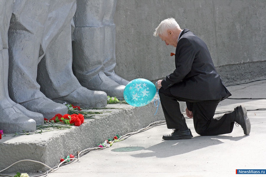    !.  ,                 68-  