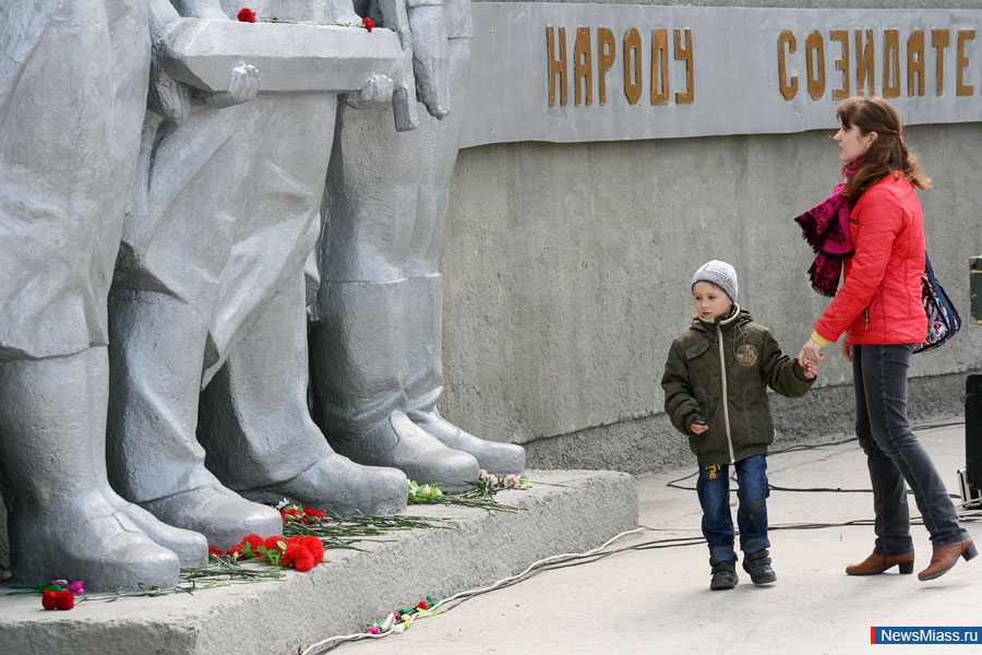    !.  ,                 68-  