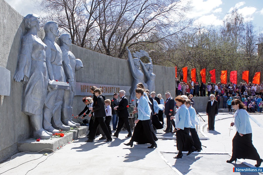    !.  ,                 68-  