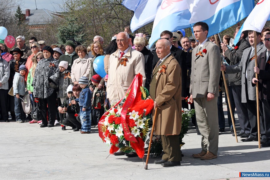    !.  ,                 68-  